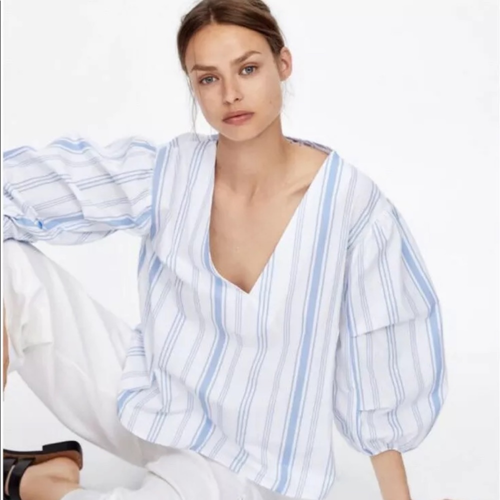 Zara Blouse available until Nov21st❣️